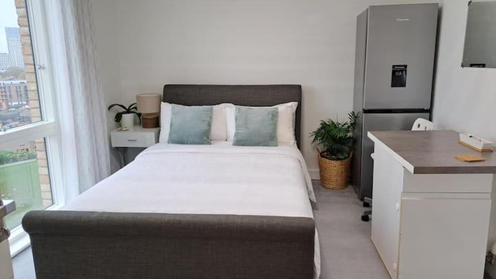 Cozy Double Room With Large En Suite Near Canary Wharf London With Amazing Views In A Shared Apartment Экстерьер фото