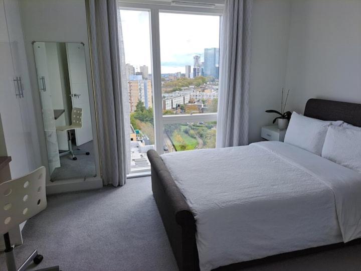 Cozy Double Room With Large En Suite Near Canary Wharf London With Amazing Views In A Shared Apartment Экстерьер фото